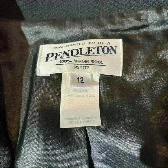 PENDLETON JACKET BLAZER VINTAGE VIRGIN WOOL SIZE 12 Petite 3 BUTTON Black- Note - Picture 2 of 13